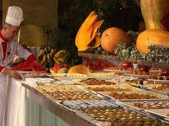 Serenis Hotel