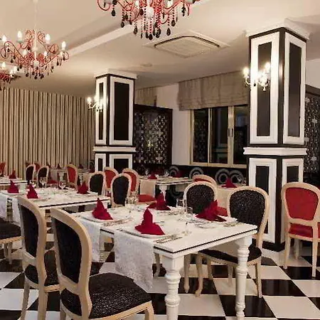 Hotel Serenis